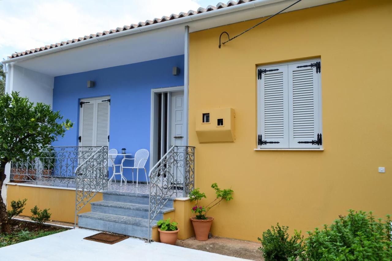 Anna'S Family Home Leonídion Exterior photo